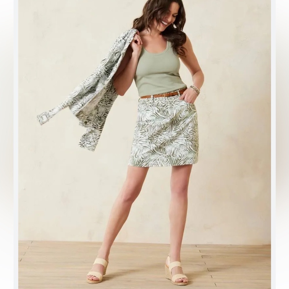 Tommy Bahama Boracay Beach Monstera Mirage Mini Skirt 4 cotton stretch small